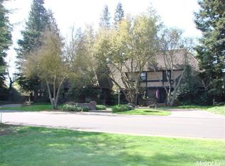 19839 N Greenview Dr, Woodbridge, CA 95258