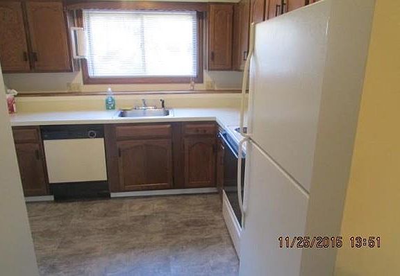 4th image of 63 Highwood Dr