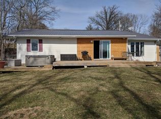 1851 W Tupper Heights Dr, Lake Odessa, MI 48849