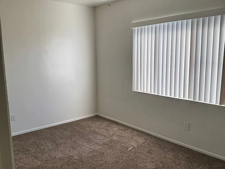 10535 Anderson St — Photo 7