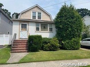 1715 Remson Ave, Merrick, NY 11566