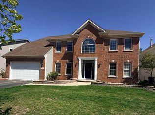 2052 Gardner Cir E, Aurora, IL 60503