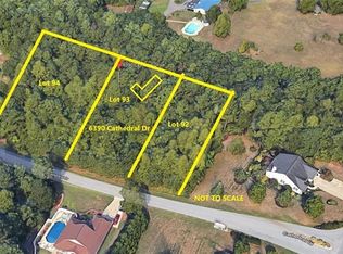 6390 Cathedral Dr, Hickory, NC 28601