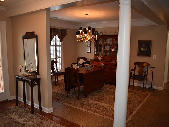4th image of 154 Breckenridge Ct