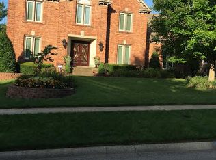 10746 Hobbs Station Rd, Louisville, KY 40223