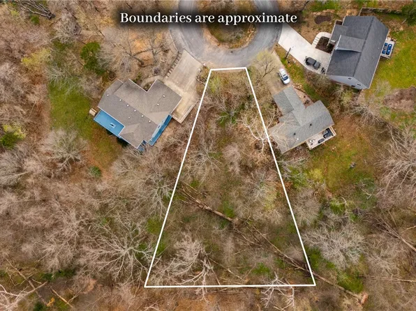 11 Wards Ln, Bella Vista, AR 72715