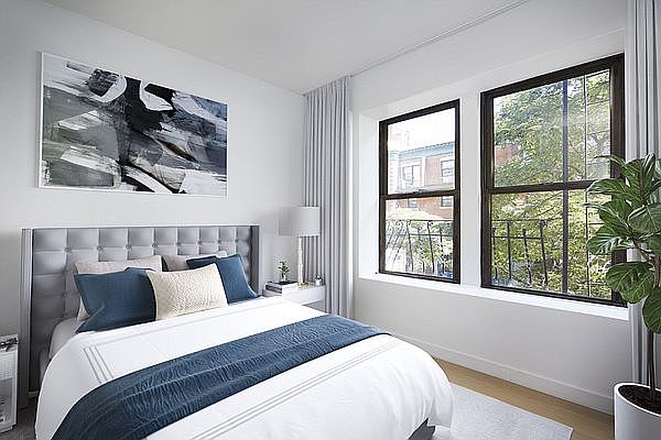2nd image of 634 11th St #2
