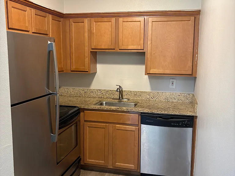 3112 W Horatio St #40 — Photo 1