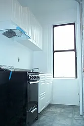 Rented by Tower Brokerage