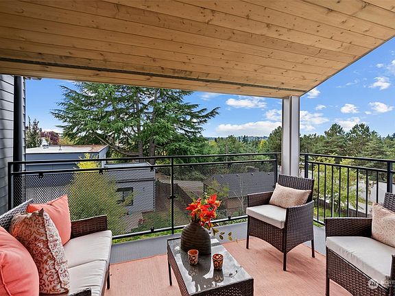 3rd image of 8514 1st Avenue NE