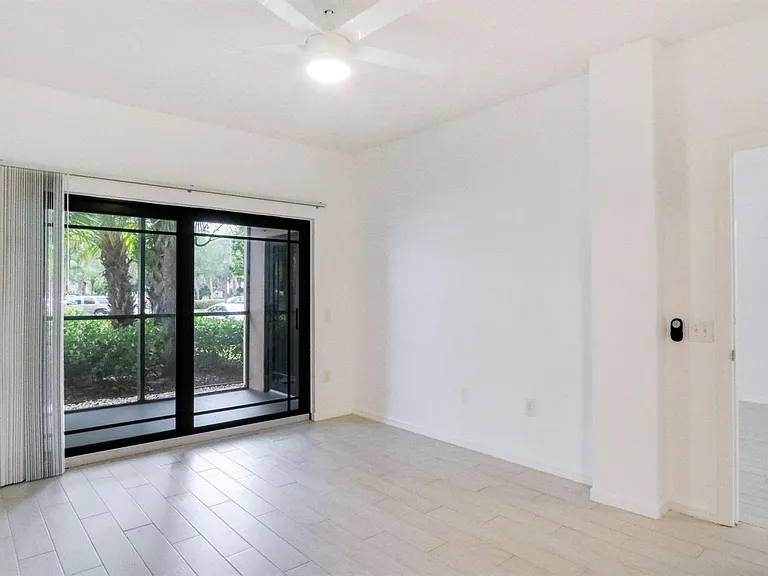 2916 Tuscany Ct #106 — Photo 17
