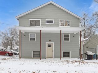 33 N Sumner Ave #A, Aurora, IL 60505