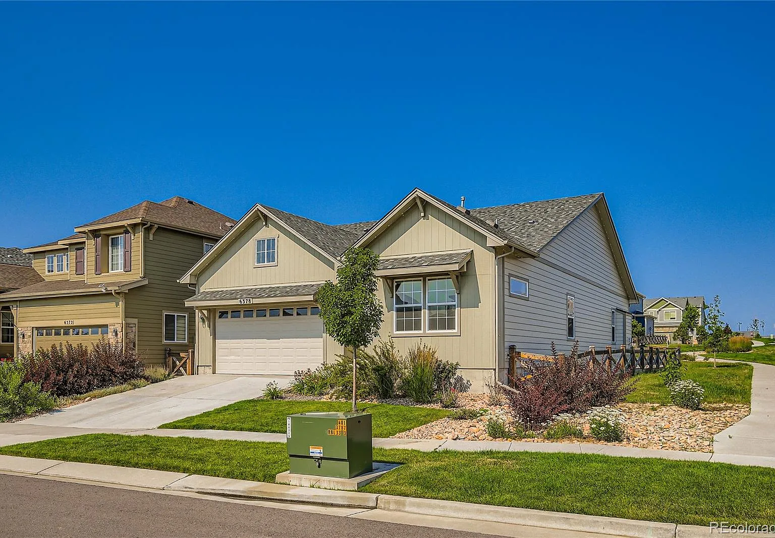 5 bed, 3.0 bath, 3379 sqft, $3,095 — Photo 2
