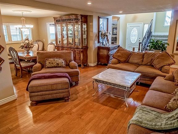 4th image of 26037 Tourelle Pl