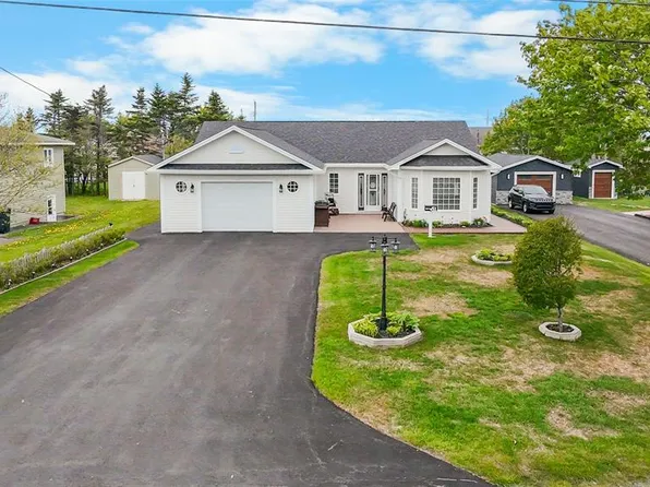 51 Gosses Road, Paradise, NL A1L1T4