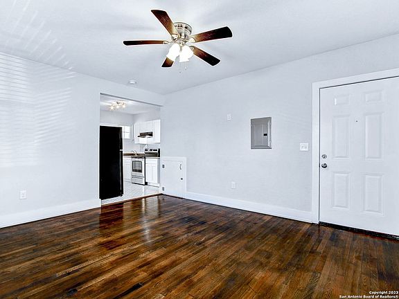 5th image of 1020 W French Pl