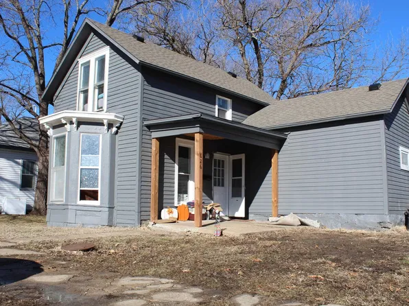 626 Lord St, Osage City, KS 66523