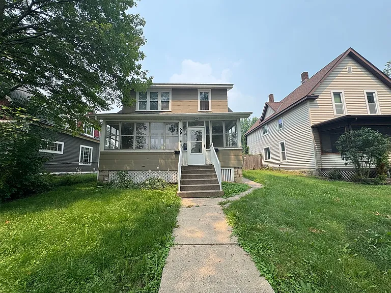 661 Orange Ave E. — Photo 15