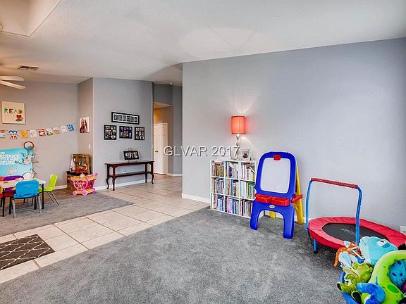 5th image of 5000 W El Campo Grande Ave