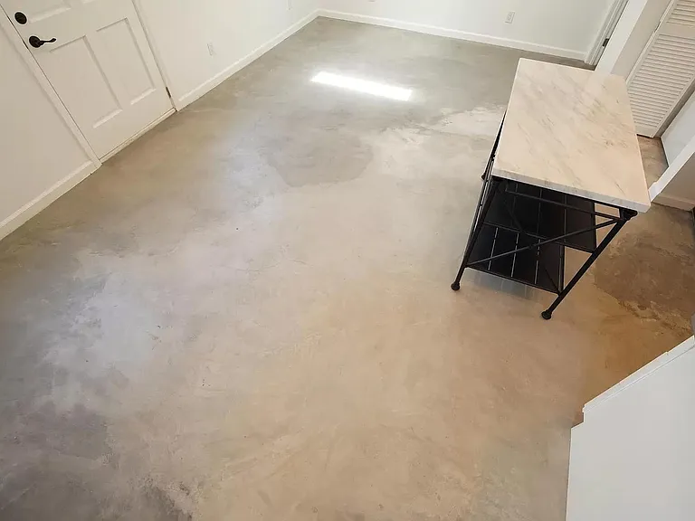 4538 Ambrose Ave — Photo 10