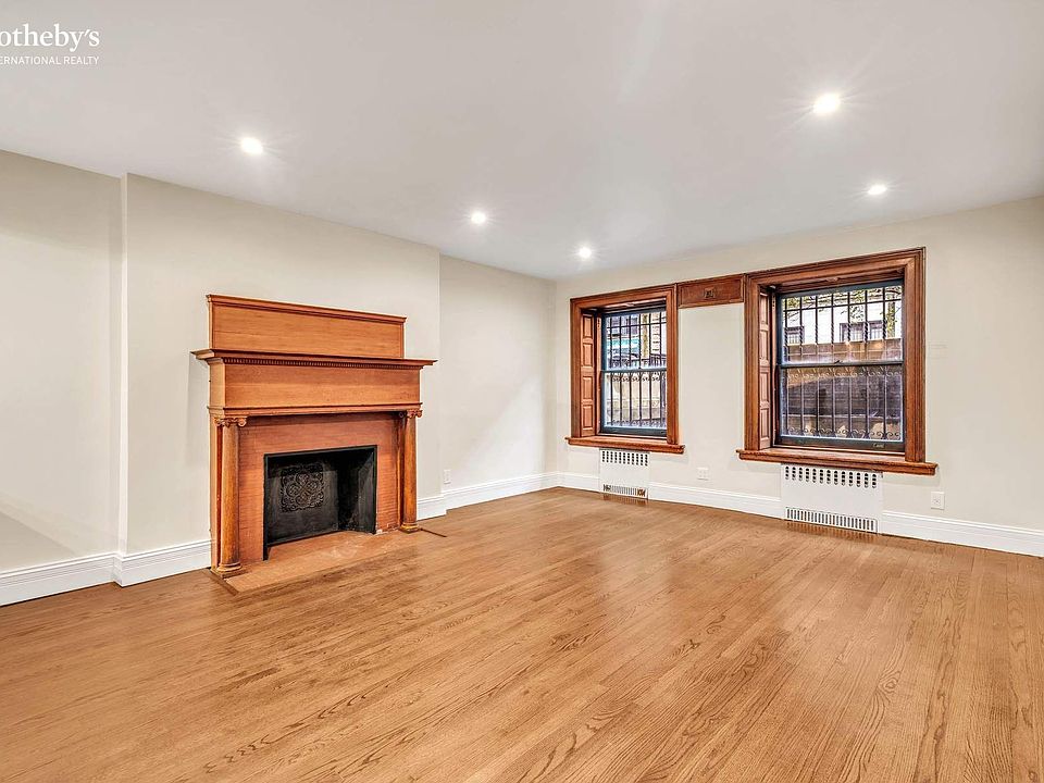 1st image of 27 W 69th St #Ab