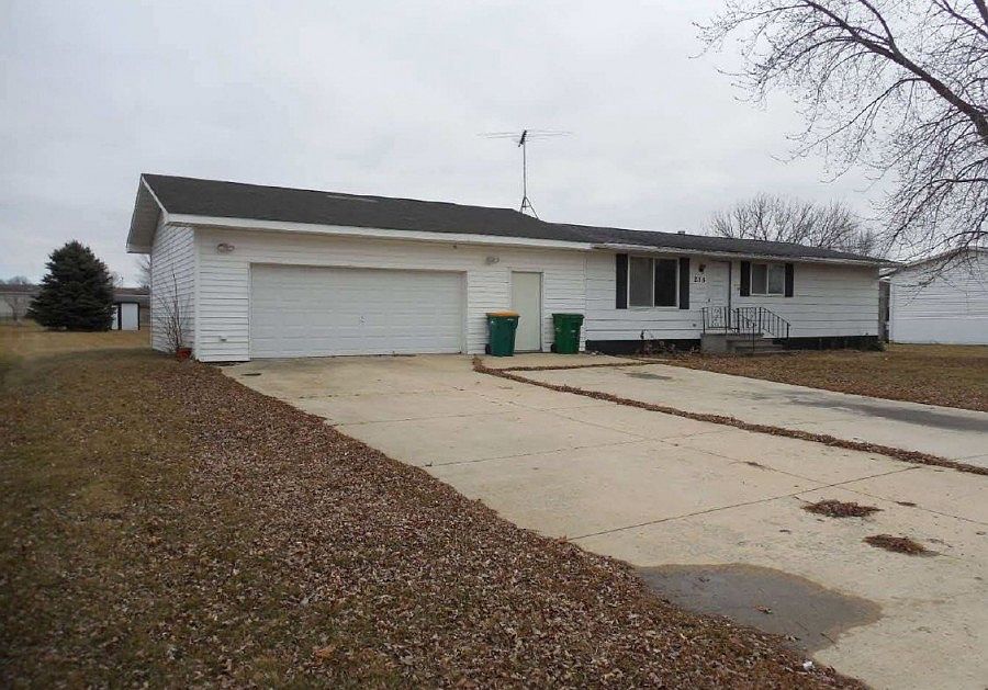 1st image of 215 Westline Dr