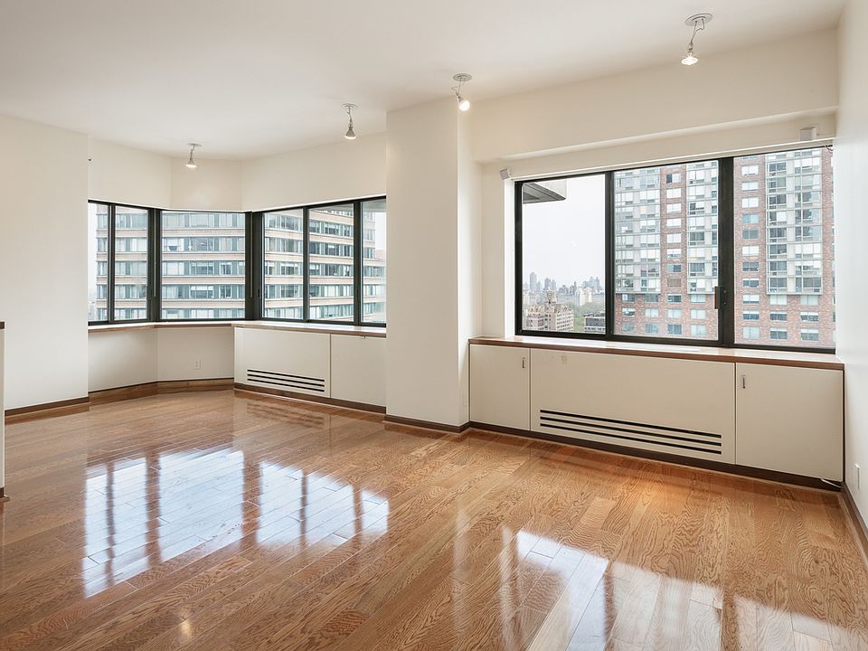 1st image of 1991 Broadway Frnt B
