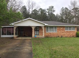 1015 Bennett Ave, Columbus, MS 39702