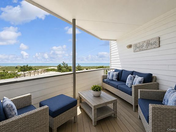 3rd image of 253 Dune Rd #62