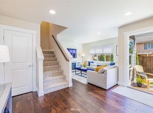 19724 Meridian Pl W, Bothell, WA 98012