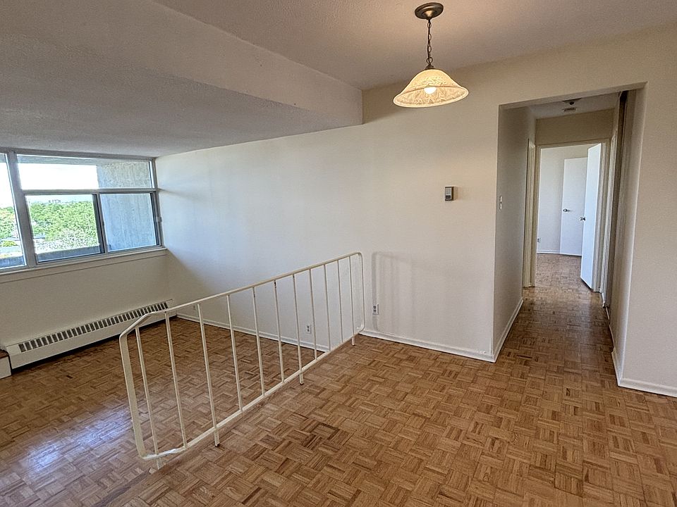 1st image of 70 McEwen Ave #1106