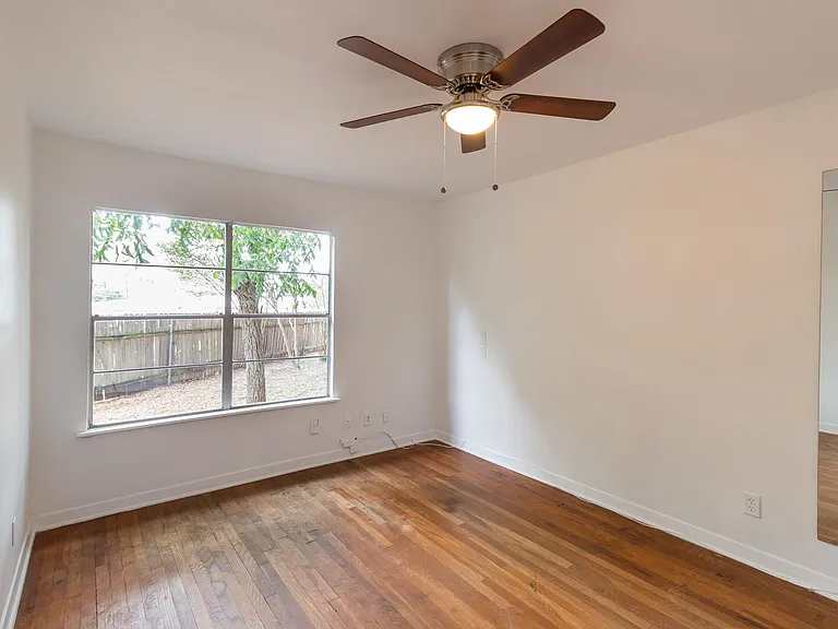 Second bedroom, opposite view