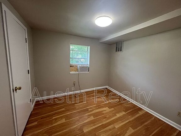 5th image of 7064 Mitchell Ave