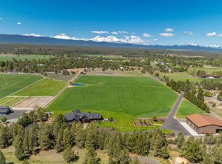 18619 Couch Market Rd, Bend, OR 97703