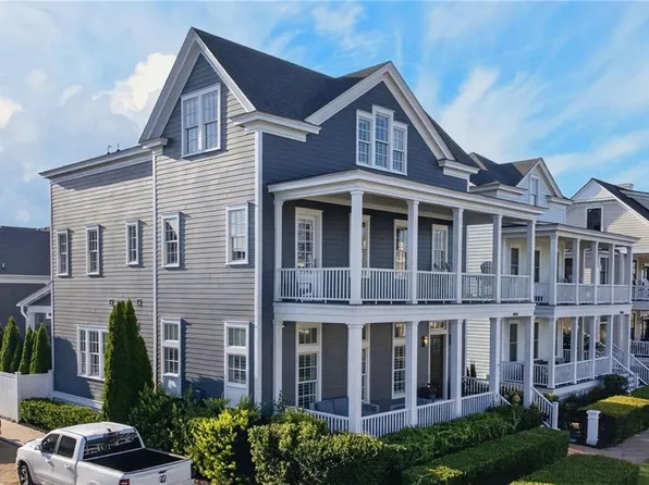 4850 E Beach Dr, Norfolk, VA 23518