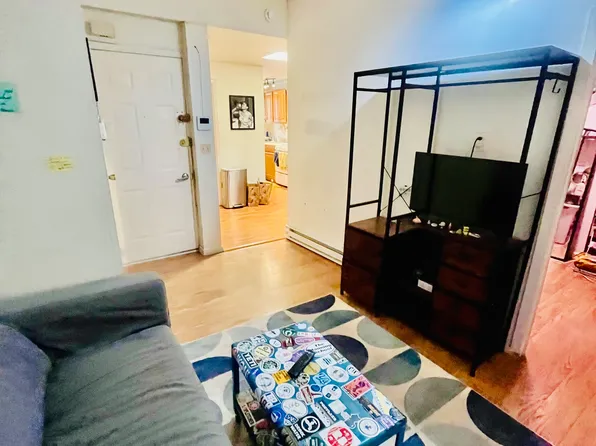 378 8th Avenue image 1 of 10
