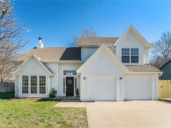 475 River Falls Rd, Edwardsville, KS 66111