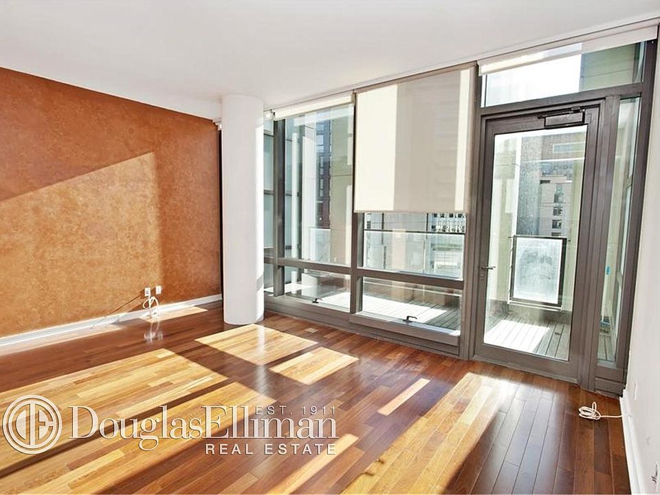 1st image of 101 Warren St #9F