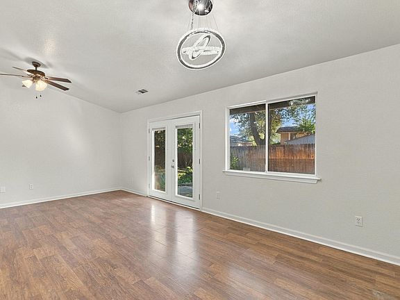 4th image of 3549 Adams Ln