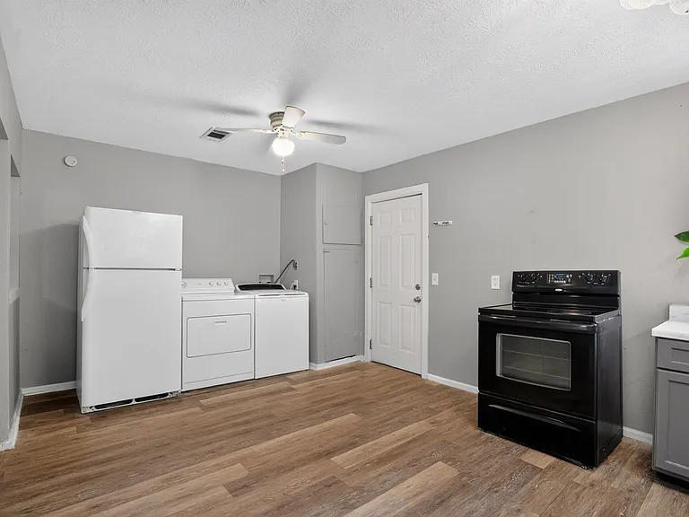 2827 Bobville Rd — Photo 12