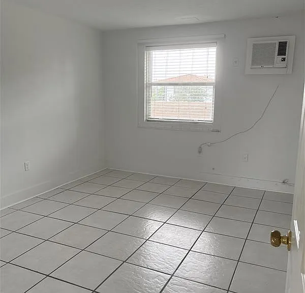 13262 NW 30th Ave #8 — Photo 22