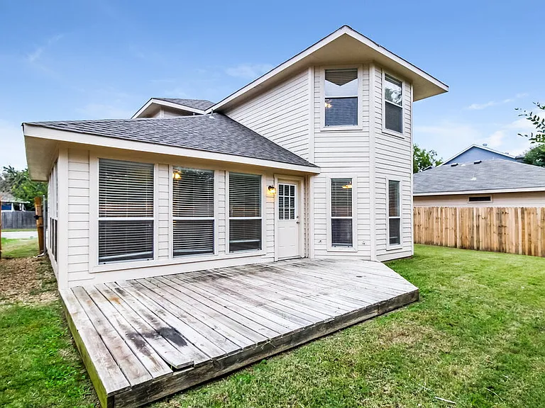 809 Pace Dr — Photo 17