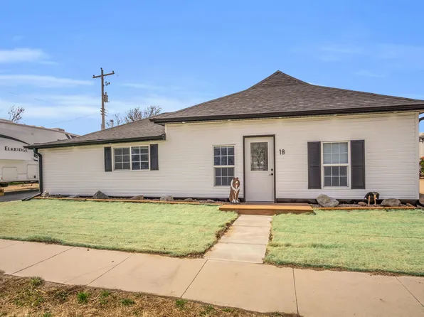 18 Garfield St, Gibbon, NE 68840