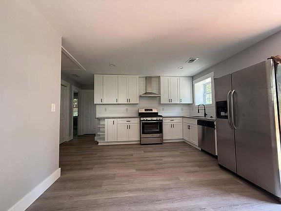 2nd image of 1099 Center St SW Unit C