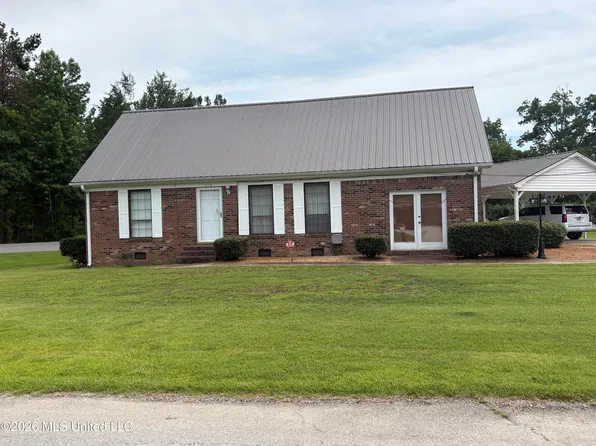 458 Maple Cir, Hickory Flat, MS 38633