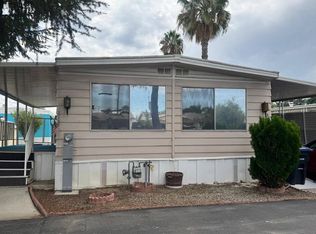 725 W Thornton Ave SPACE 8, Hemet, CA 92543