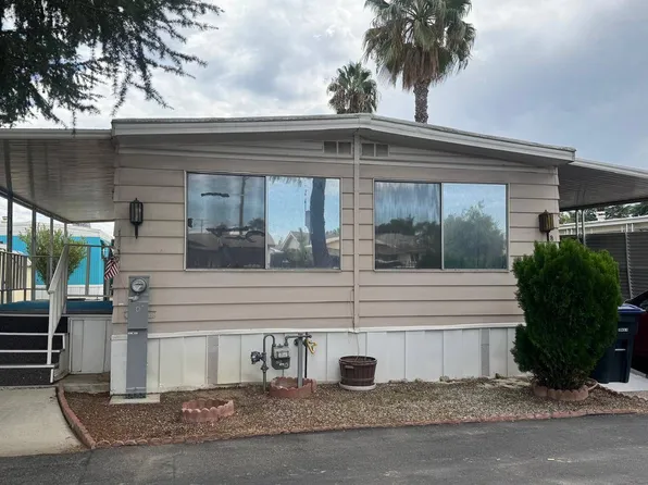 725 W Thornton Ave Space 8, Hemet, CA 92543