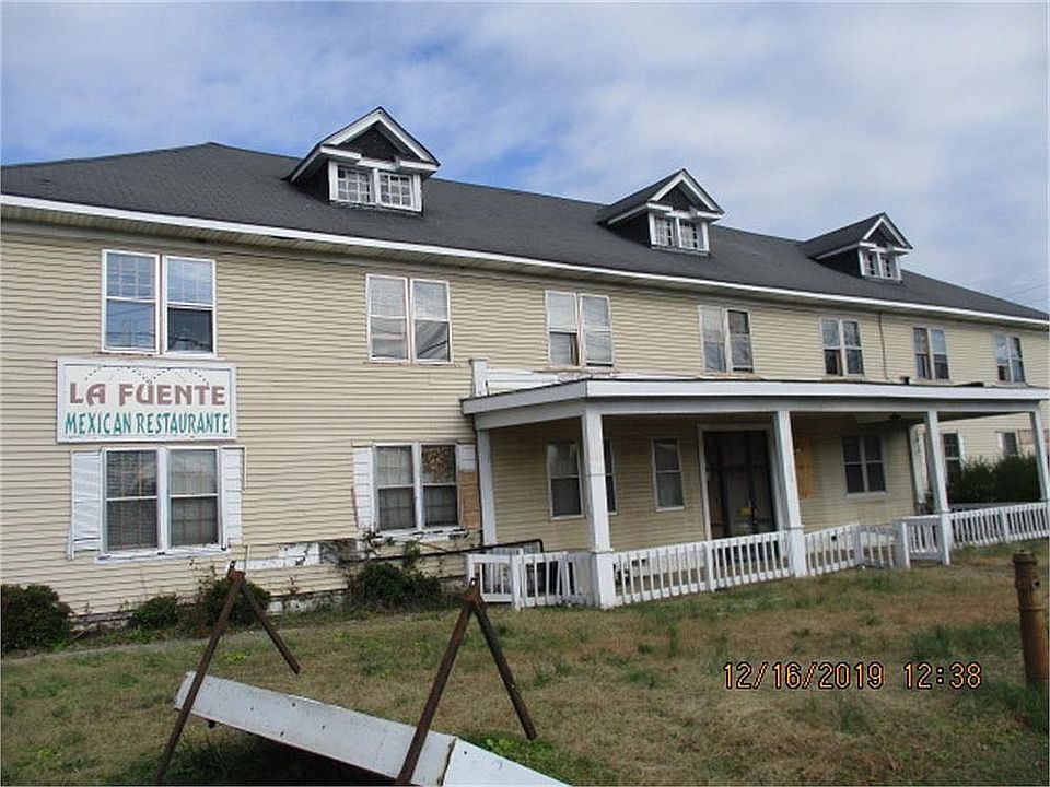 1st image of 500 West Ave