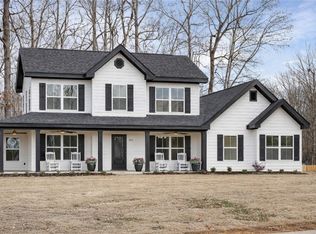 1903 Rocky Brook Rd, Opelika, AL 36801