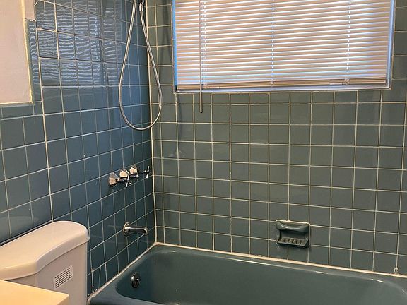 5th image of 2695 Rowehl Dr #2